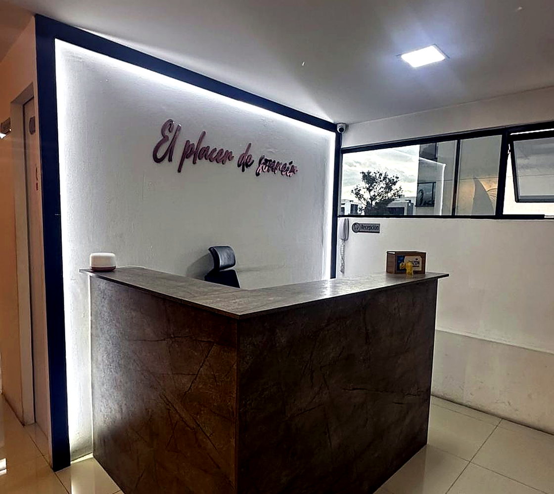 Mostrador de recepción de OdontoSmile